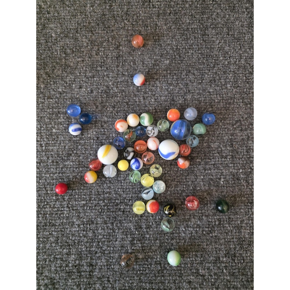 Vtg 46 pc Mixed Glass Marbles Lot Machine Made Mixed Colors Assortment - Picture 10 of 10